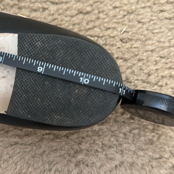 CONSIGNED Valentino Rockstud Flats~ Authentic - Picture 9 of 10